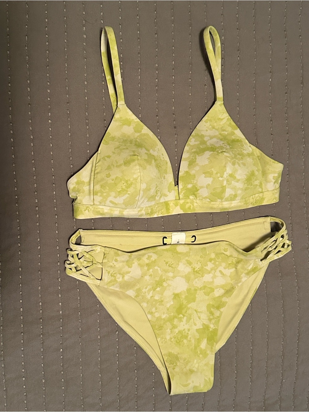 Size 4 Lululemon Deep Sea Green Floral Bikini Set